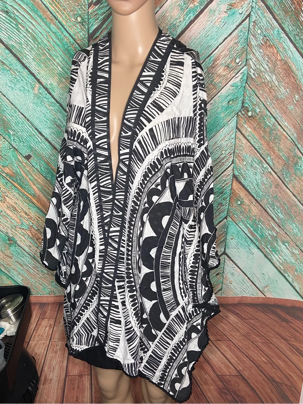 NWT Trina Turk Women’s Hula Fringe Tunic Coverup
